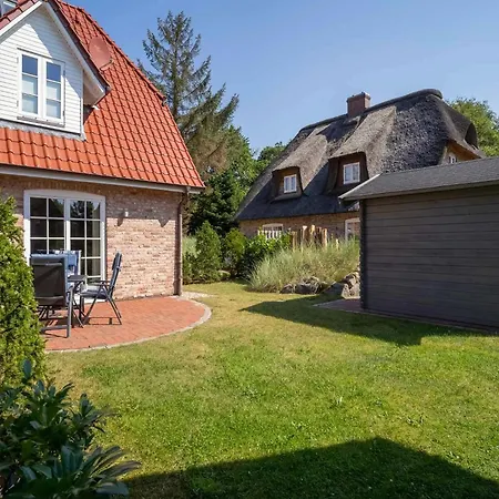 Semi Detached House In A Quiet Location In The Village Of St Peter Ording Holiday home *