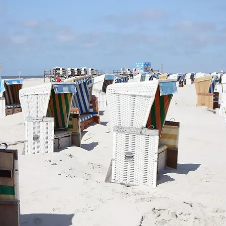 度假居 Semi-detached House In A Quiet Location In The Village Of St Peter-ording *