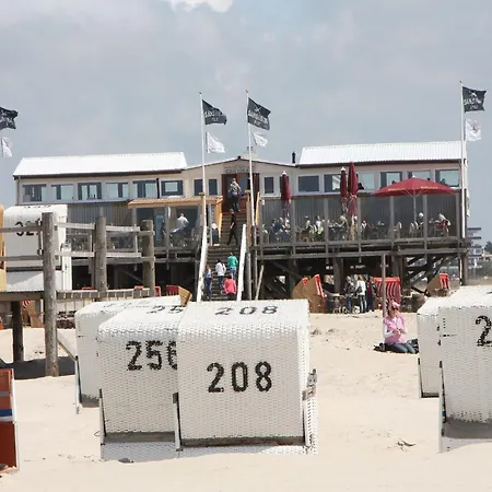 度假居 Semi-detached House In A Quiet Location In The Village Of St Peter-ording 圣彼得奥尔丁